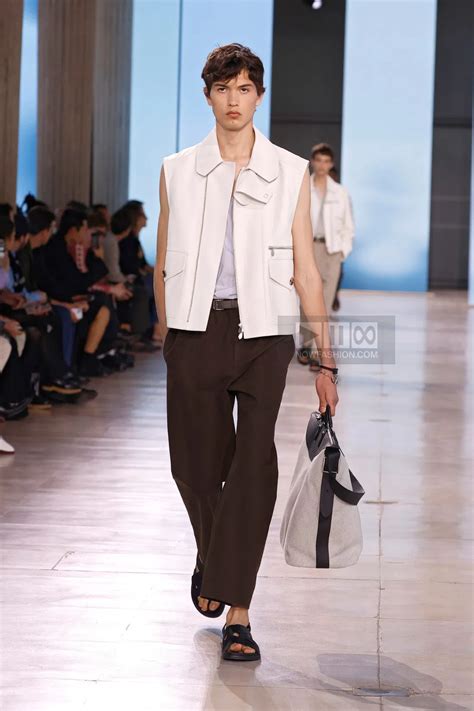 Hermes spring 2025 runway